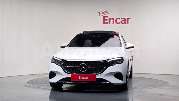 Mercedes-Benz E Class 2024 — 3