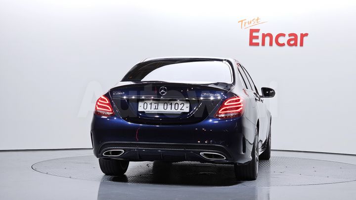 Mercedes-Benz C Class 2017 — 4