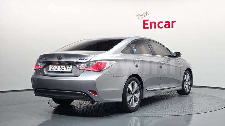 Hyundai Sonata 2012 — 2