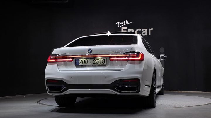 BMW 7 Series 2021 — 4