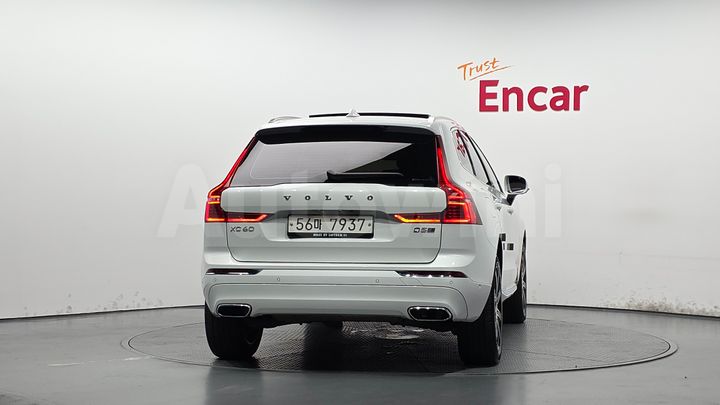 Volvo XC60 2019 — 4