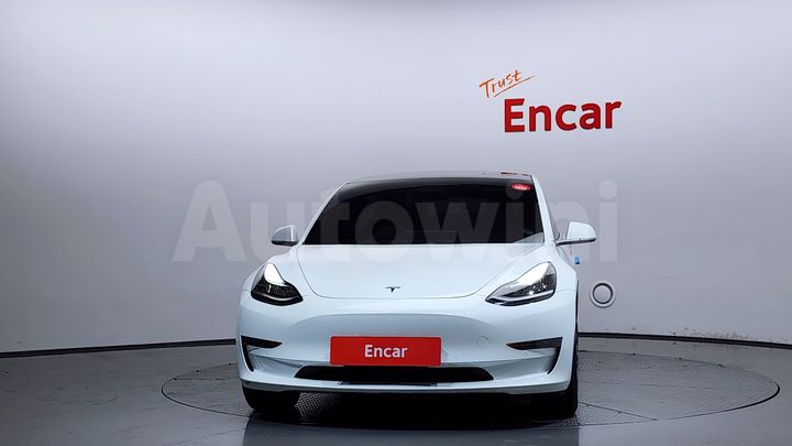 Tesla Model 3 2020 — 3