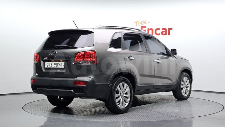 Kia Sorento 2010 — 2