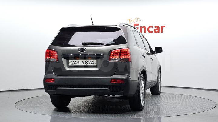 Kia Sorento 2010 — 4