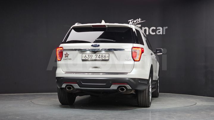 Ford Explorer 2019 — 4