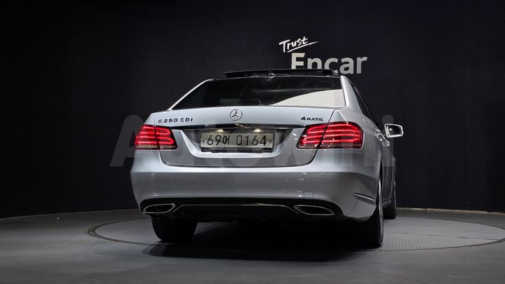 Mercedes-Benz E Class 2014 — 4