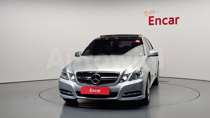 Mercedes-Benz E Class 2011 — 3