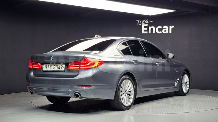 BMW 5 Series 2018 — 2