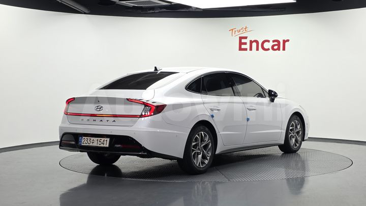 Hyundai Sonata 2022 — 2