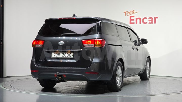 Kia Carnival 2018 — 2