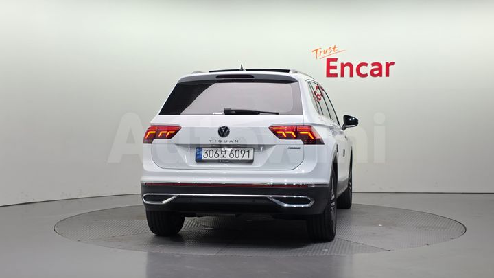 Volkswagen Tiguan 2023 — 4