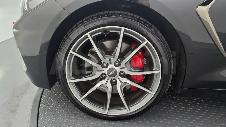 Genesis G70 2018 — 5