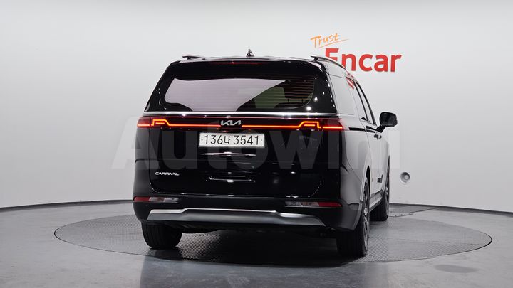 Kia Carnival 2023 — 4
