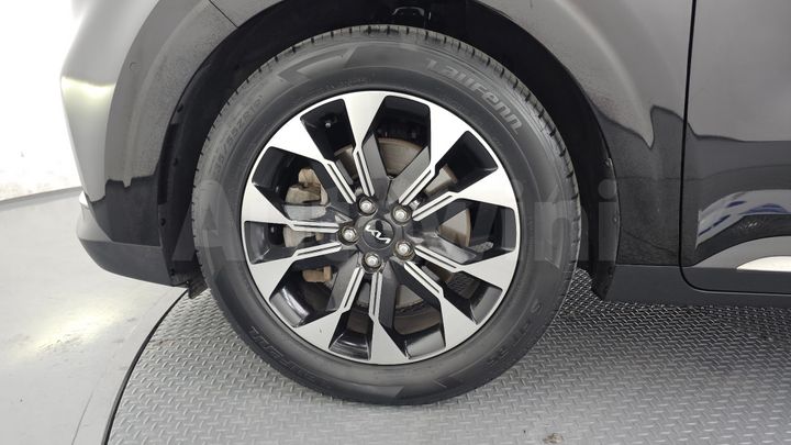 Kia Carnival 2023 — 5