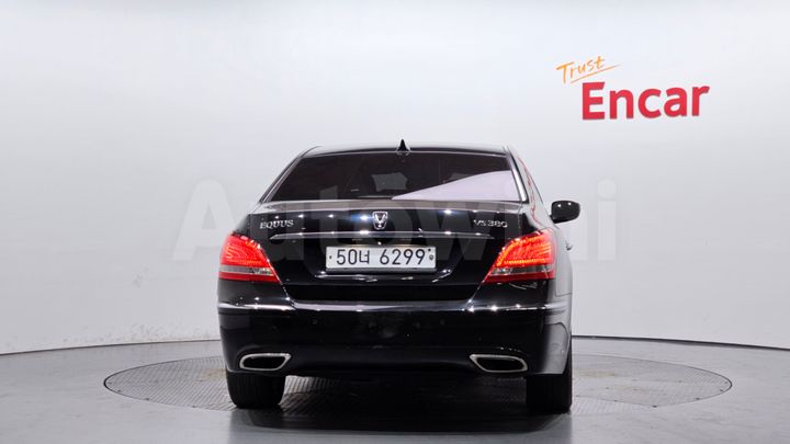 Hyundai Equus 2012 — 4