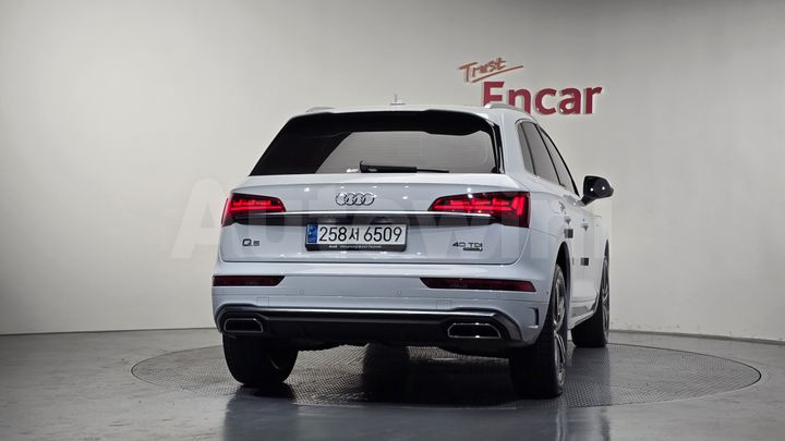 Audi Q5 2023 — 3