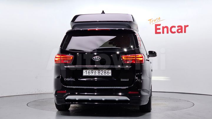 Kia Carnival 2020 — 4