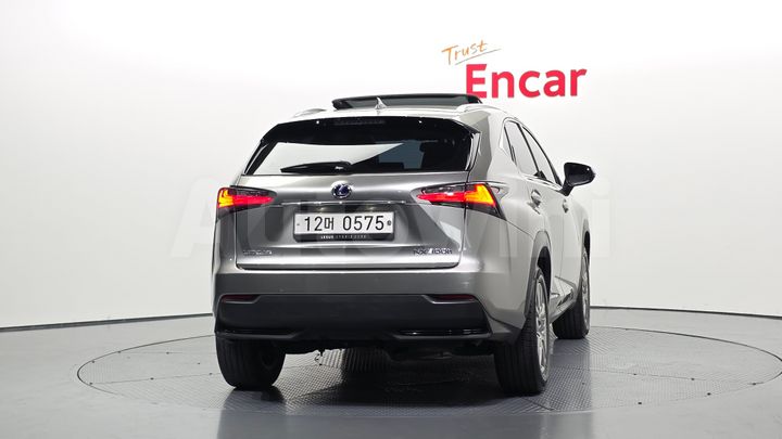 Lexus NX 2016 — 4