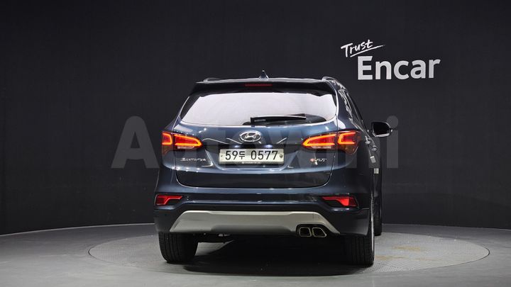 Hyundai SantaFe 2016 — 4