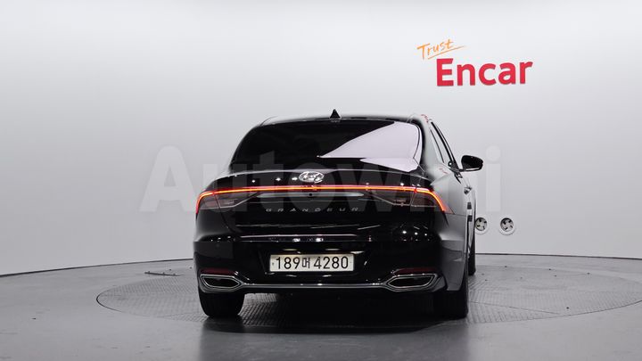 Hyundai Grandeur 2023 — 4