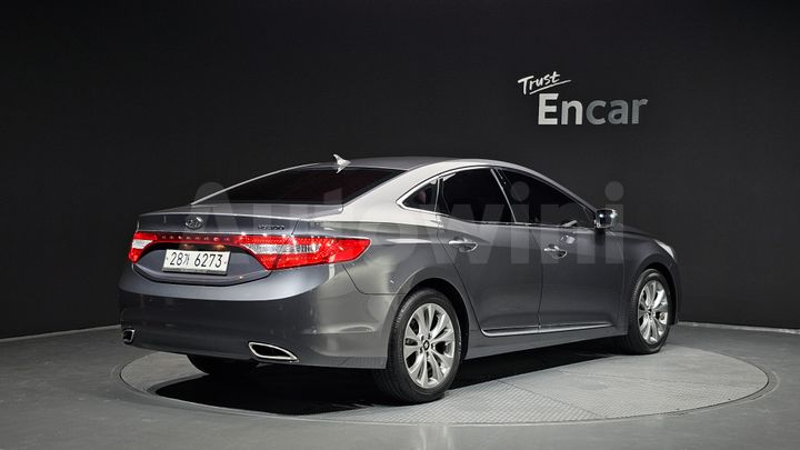 Hyundai Grandeur 2012 — 2