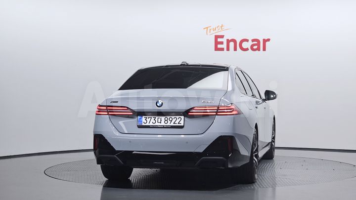 BMW 5 Series 2025 — 4