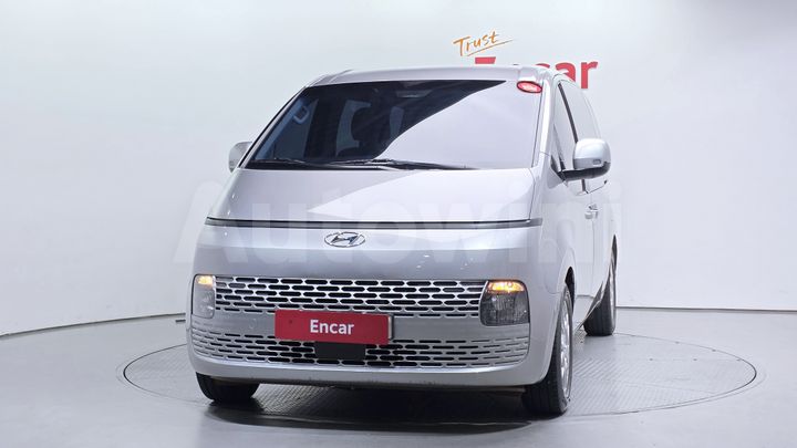 Hyundai Staria 2023 — 3
