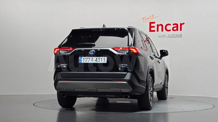 Toyota RAV4 2024 — 4