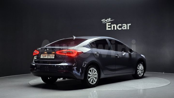 Kia K3 2015 — 2