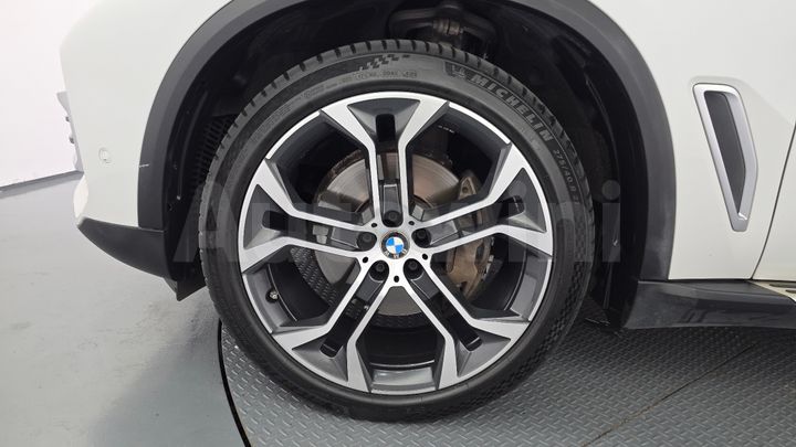 BMW X5 2022 — 5