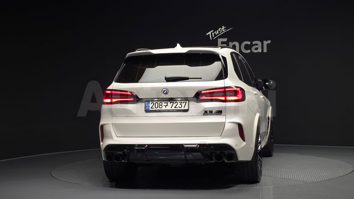BMW X5M 2022 — 4