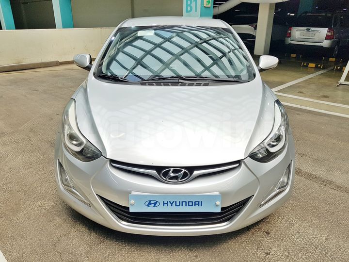 Hyundai Avante 2014 — 3
