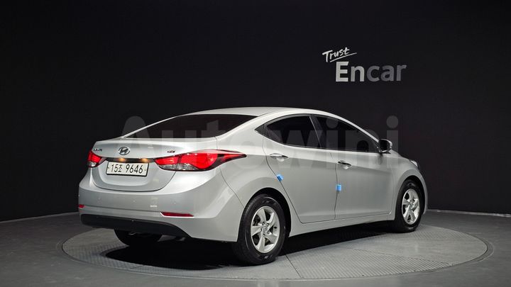 Hyundai Avante 2015 — 2
