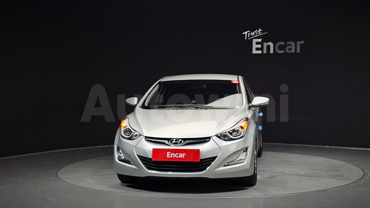 Hyundai Avante 2015 — 3