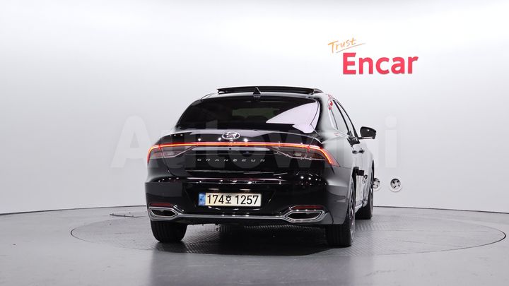 Hyundai Grandeur 2023 — 4