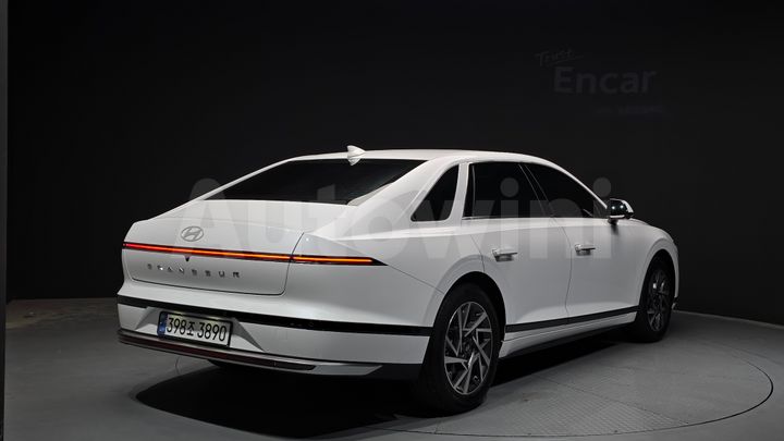 Hyundai Grandeur 2025 — 2