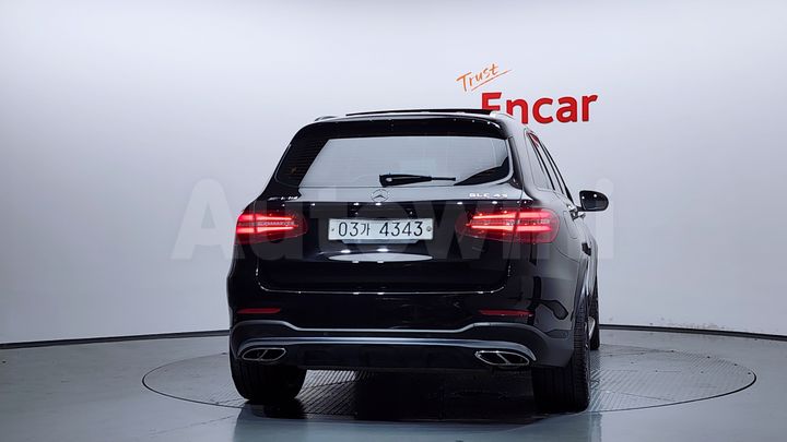 Mercedes Benz GLC Class 2017 — 4