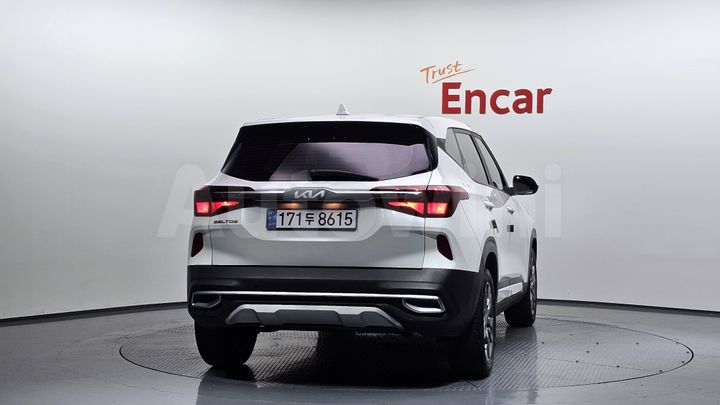 Kia Seltos 2023 — 4