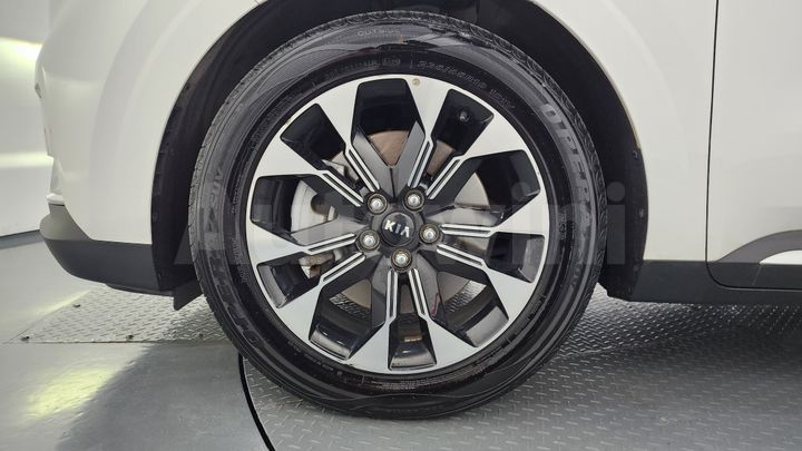 Kia Carnival 2021 — 5
