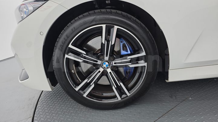 BMW 3 Series 2024 — 5