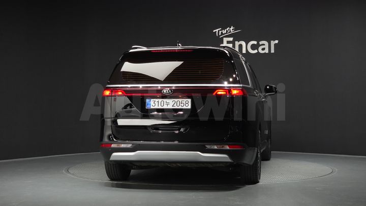 Kia Carnival 2021 — 3