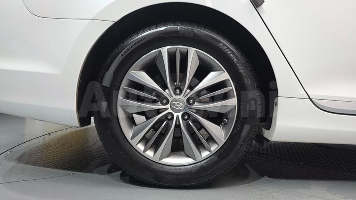 Hyundai Grandeur 2015 — 4