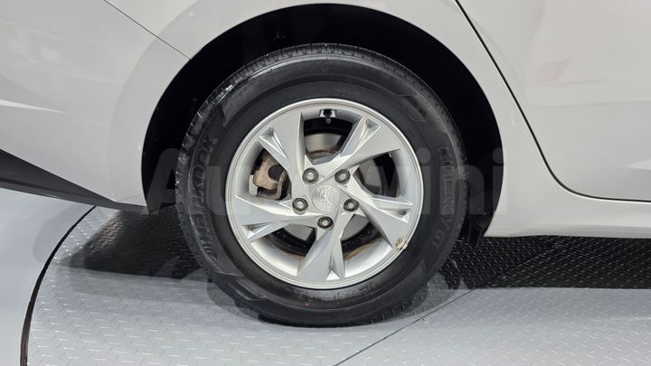 Hyundai Avante 2023 — 5