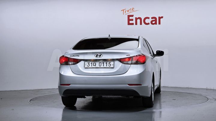 Hyundai Avante 2016 — 4