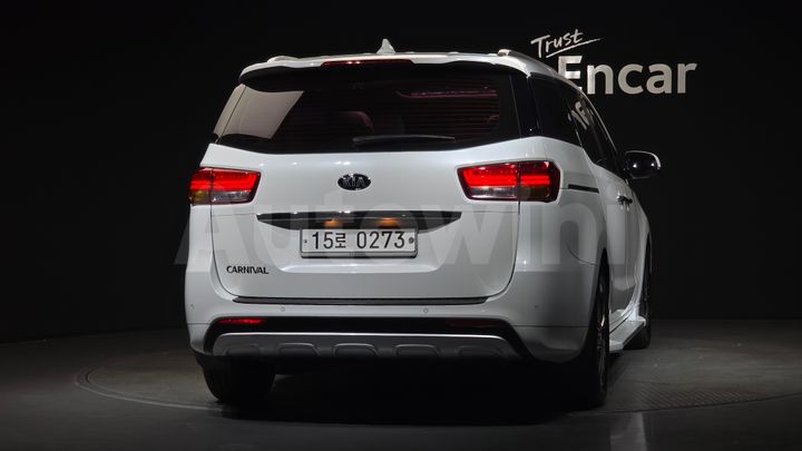 Kia Carnival 2016 — 4