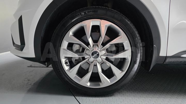 Kia Sorento 2023 — 5