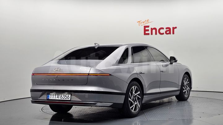 Hyundai Grandeur 2023 — 2
