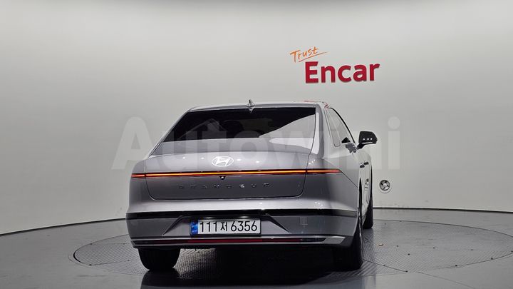 Hyundai Grandeur 2023 — 4