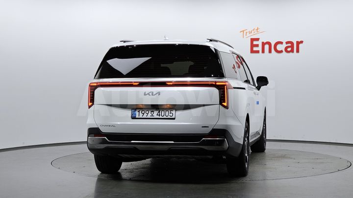 Kia Carnival 2025 — 3