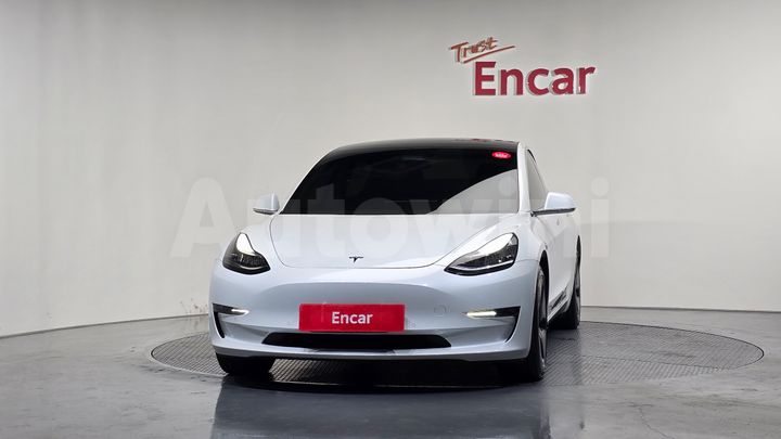 Tesla Model 3 2020 — 3